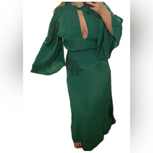 Zara long-sleeve emerald green dress with black beaded embellishments - Picture 6 of 9